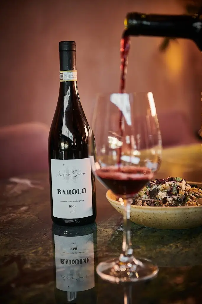 Wesud_Voúla_slider_image_3