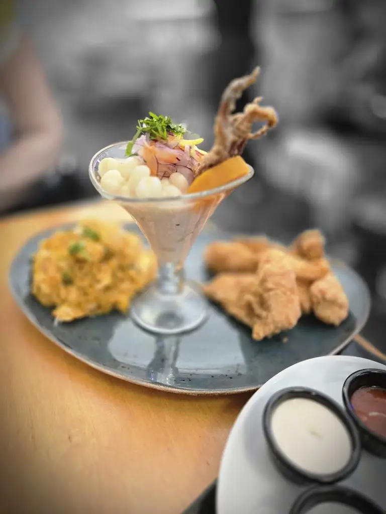 Georges_Akrovoli Restaurant & Oyster Bar_Voúla_reseña