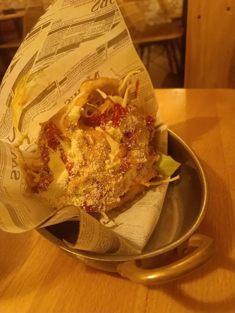 michael vorias_ΦΙΣ Fish & Drinks_Voúla_Bewertung