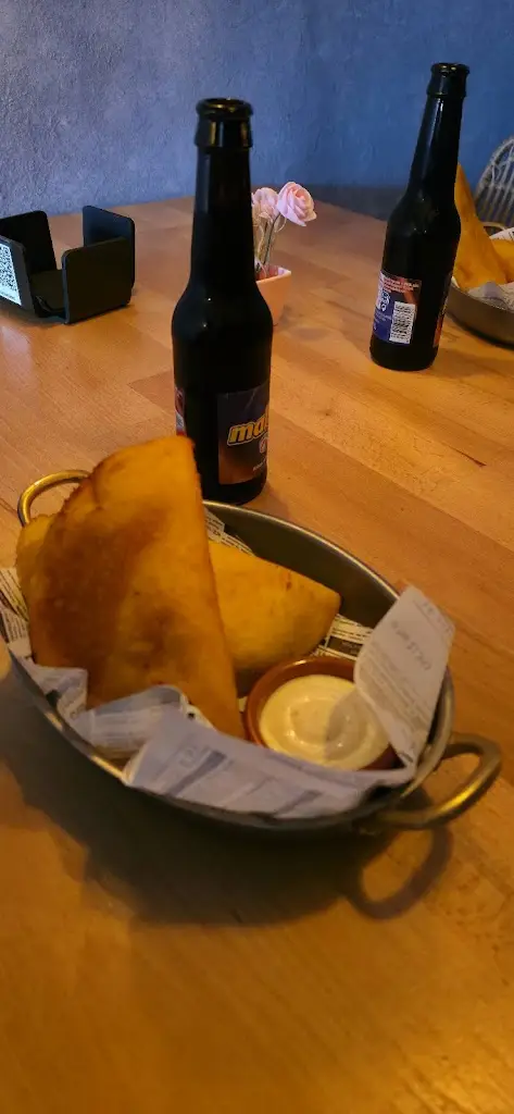 NIKOS M_ΦΙΣ Fish & Drinks_Voúla_Bewertung