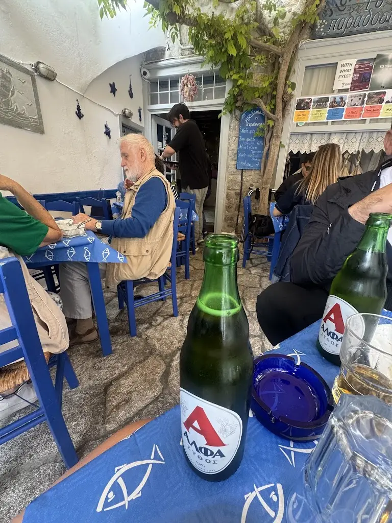 Mario Elvi_Paradosiakó_Ýdra_Bewertung