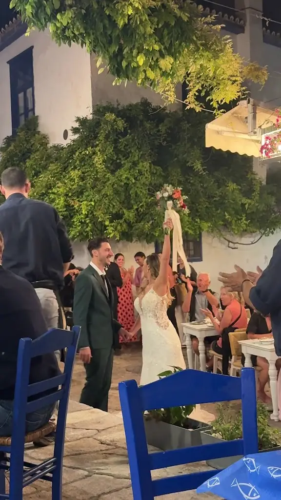 Adel Adventures_Paradosiakó_Ýdra_Bewertung