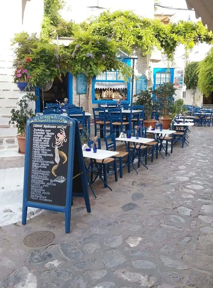 Paradosiakó Restaurant in Ýdra