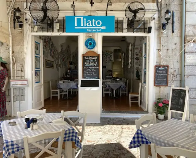 Πιάτο Restaurant Restaurant in Ýdra