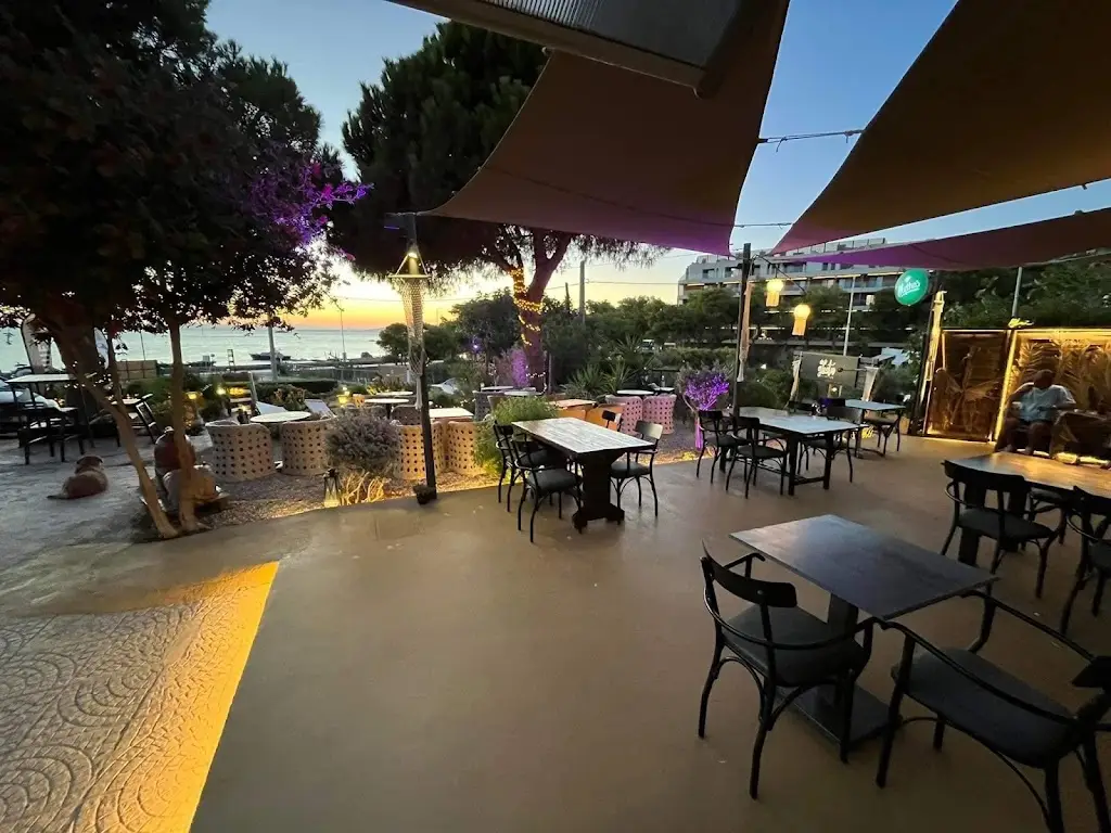 Me gusta Restaurant in Anávyssos