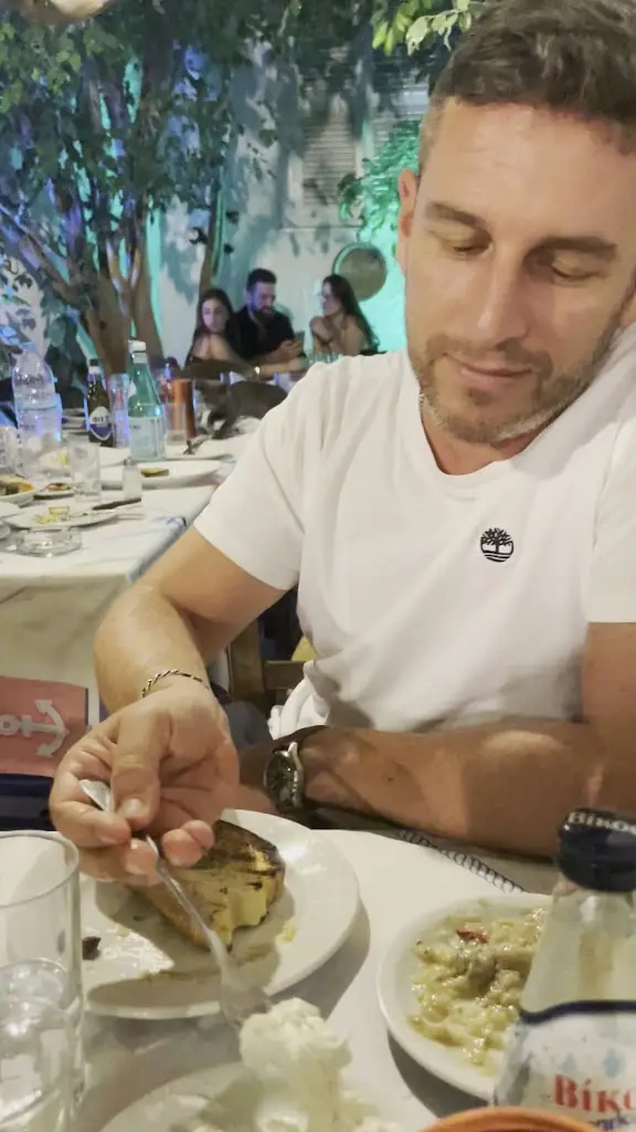 Kryfo Limani_Ýdra_slider_image_2