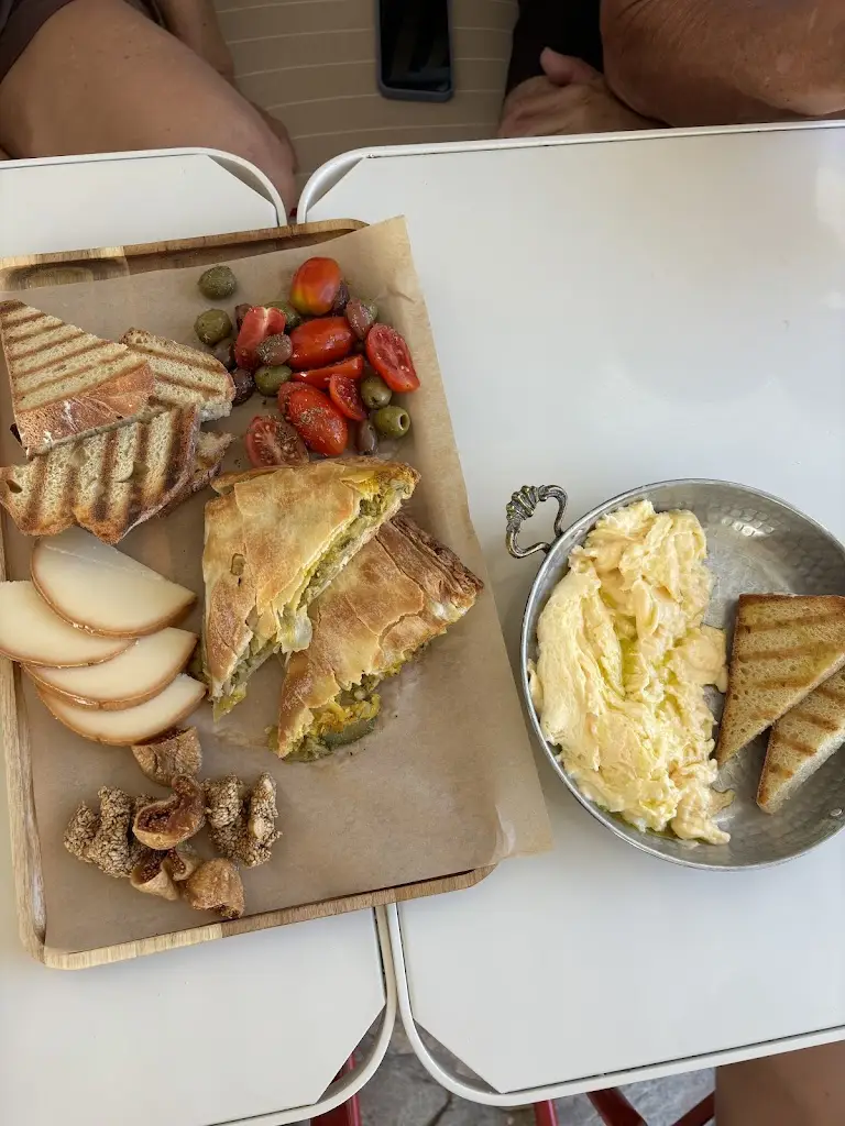 Menu_kamin Hydra - All Day Bar_Ýdra_image_9