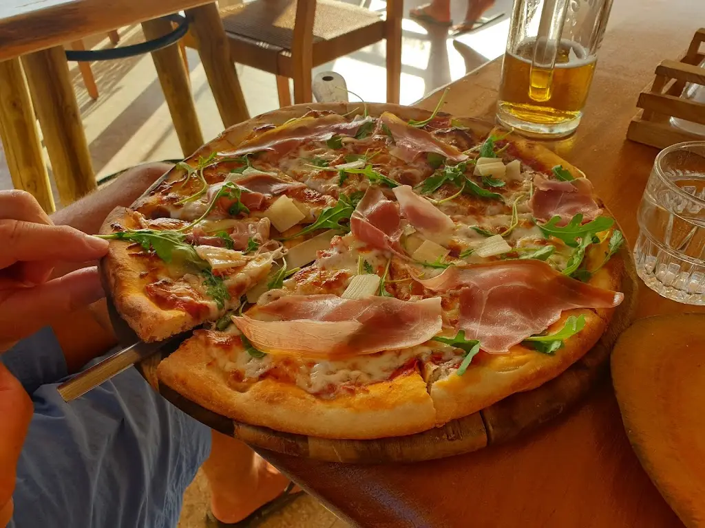 Claire Hunter_San George_Ágios Geórgios_Bewertung