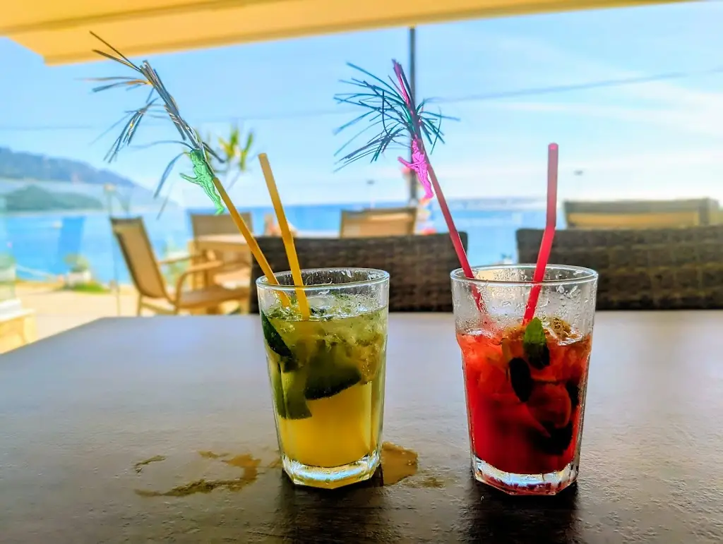 Dixtia Restaurant_Ágios Geórgios_slider_image_2