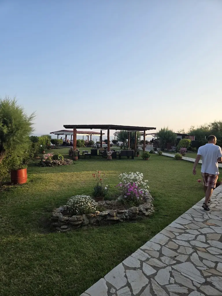 Tatiana Tarpan_SEA GULLS Restaurant Bar_Ágios Geórgios_Bewertung