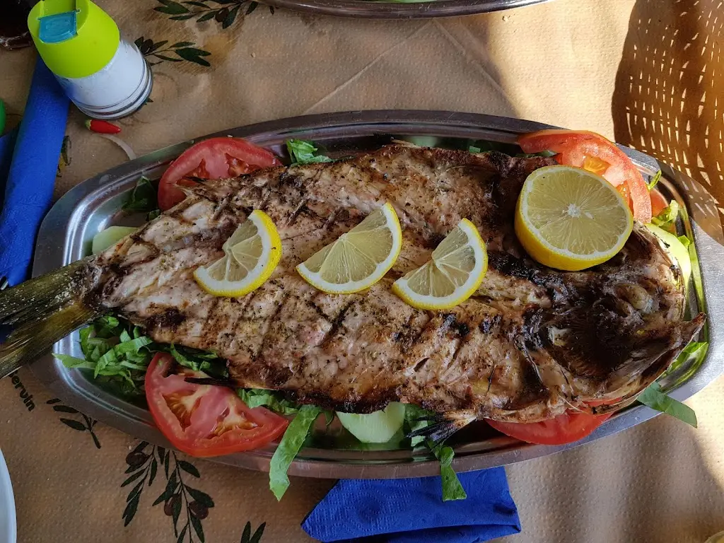 Menü_Malibu taverna_Ágios Geórgios_Bild_6