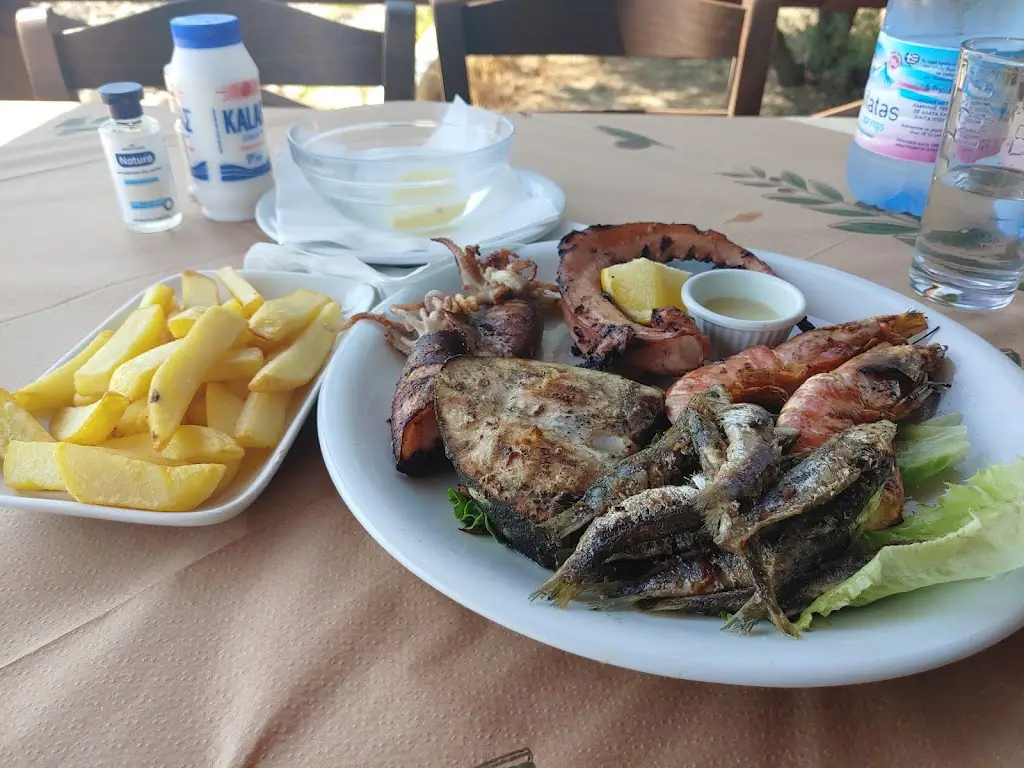 Menü_Rouvelas taverna_Ágios Geórgios_Bild_5