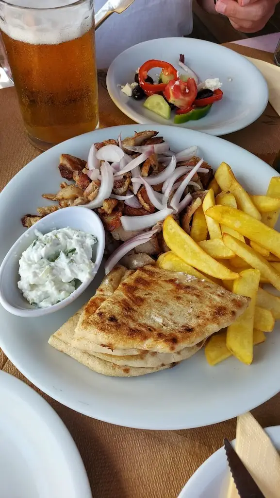 Menü_Rouvelas taverna_Ágios Geórgios_Bild_9