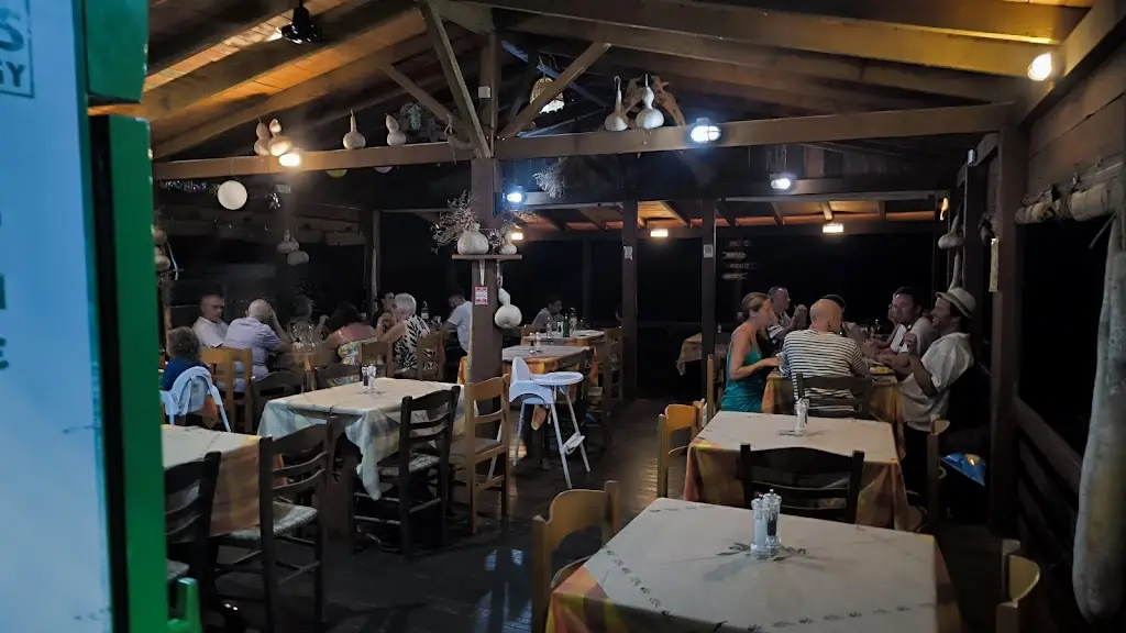 GrooYa Photography_Rouvelas taverna_Ágios Geórgios_Bewertung