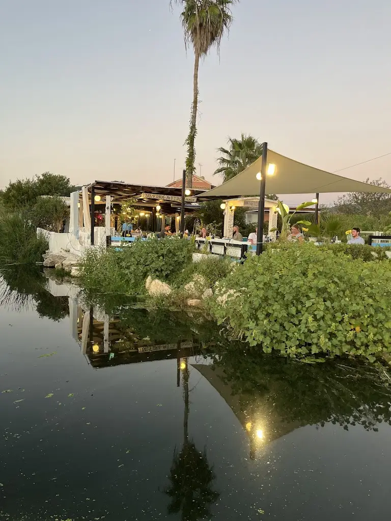 Iva Marsova_Myth Tavern 12_Ágios Geórgios_Bewertung