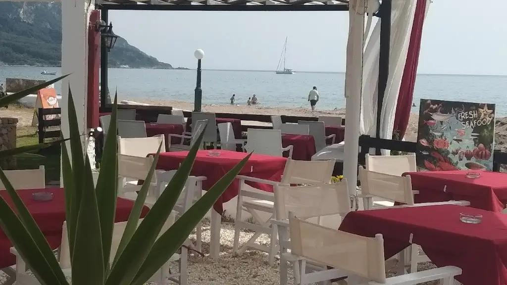 Myth Tavern 12_Ágios Geórgios_slider_image_1