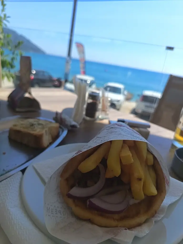 Aleksandar Najdevski_Restaurant Bar Panorama._Ágios Geórgios_Bewertung
