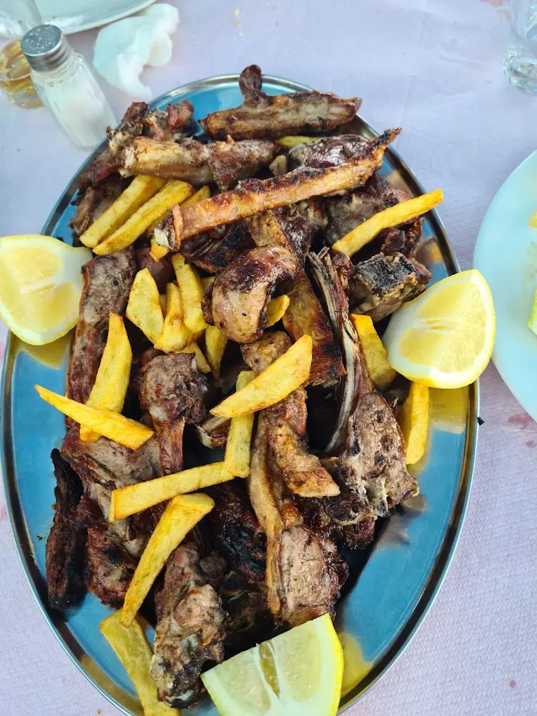 Menü_Αρίστος Οικογενειακή Ταβέρνα_Aidipsós_Bild_8