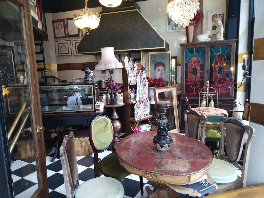 Γεώργιος Παπαδόπουλος_Άρωμα Σπιτιού Ζωγράφου - Aroma Spitioy_Zográfos_Bewertung