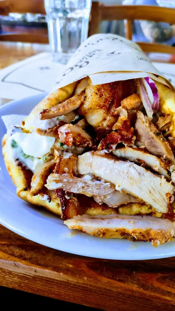 Rabaḯsi_Zográfos_slider_image_3