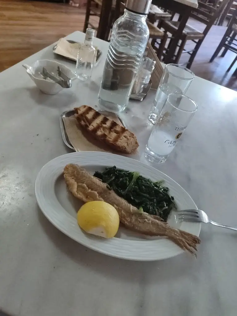 Rodolfos Giotgiannis_Μεζεδοπωλείο Ο Ράκιας_Zográfos_review