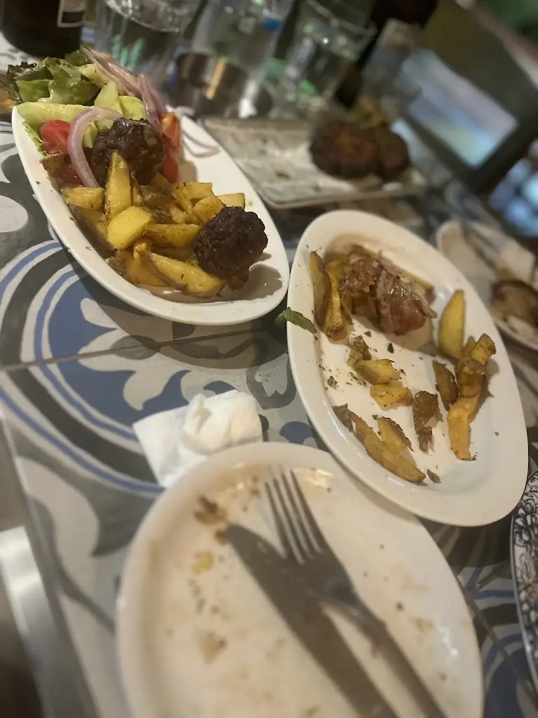 Menu_Perípou_Zográfos_imagen_3