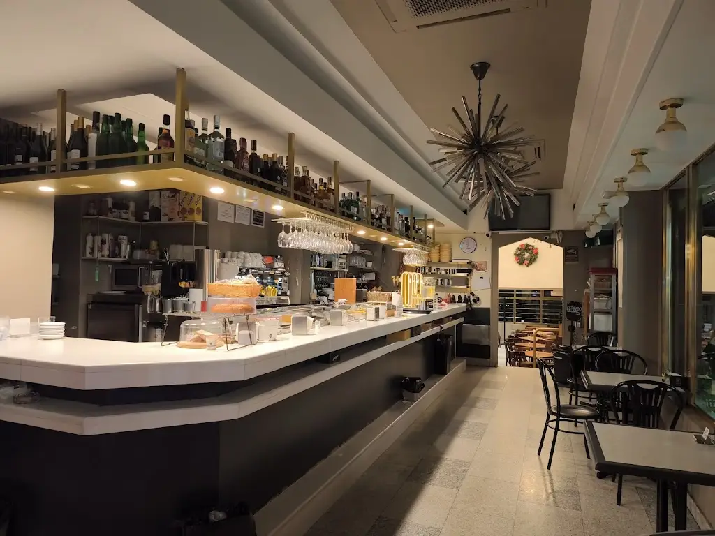 Your sweet home Restaurant in Zográfos