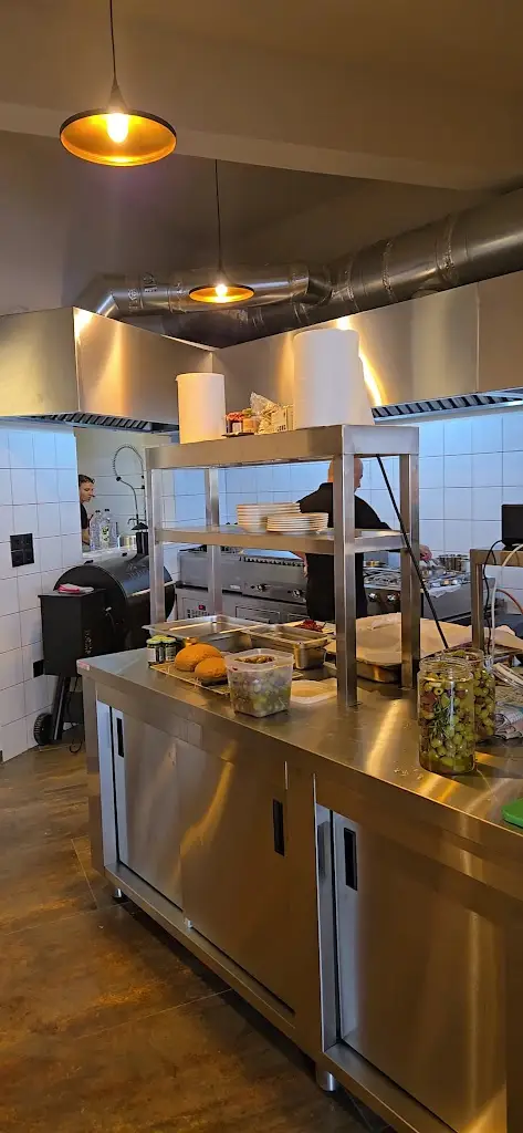 Chagiet Arieli_Zoya_Akraifnía_Bewertung