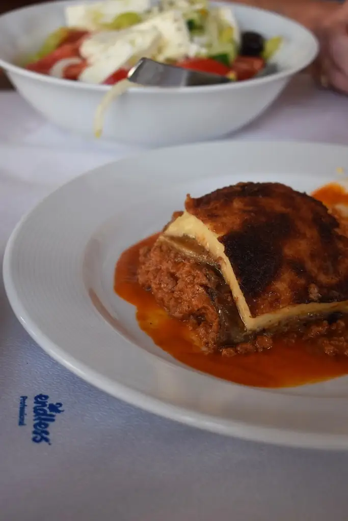 Menu_Tavern DION_Akraifnía_imagen_8