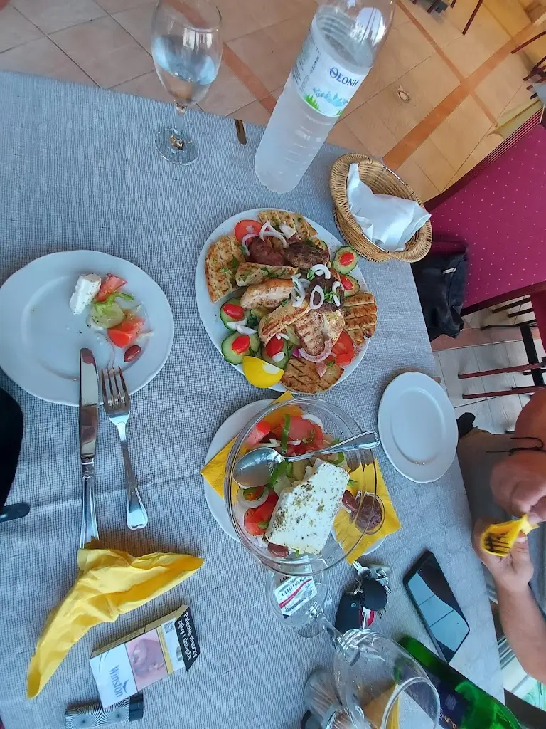 Menu_LA Scala Beach Bar - Restaurant_Akraifnía_image_5