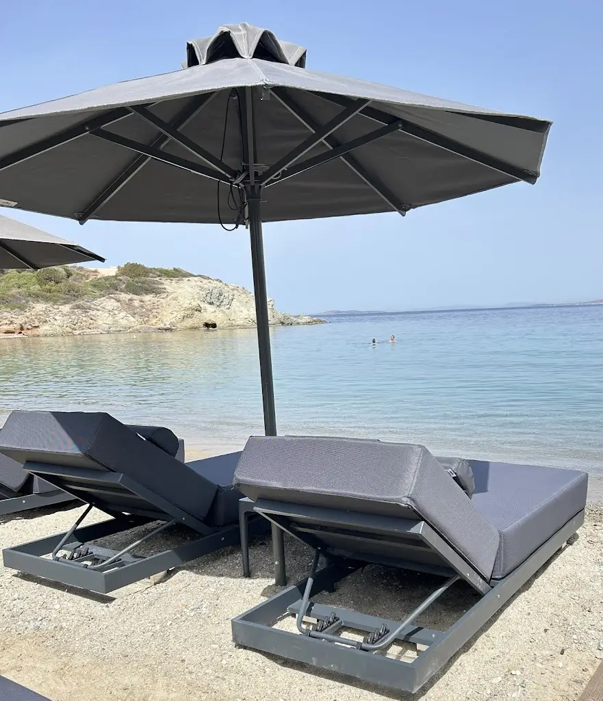 Eleni Enehinoglou_Skia beach bar_Anávyssos_Bewertung