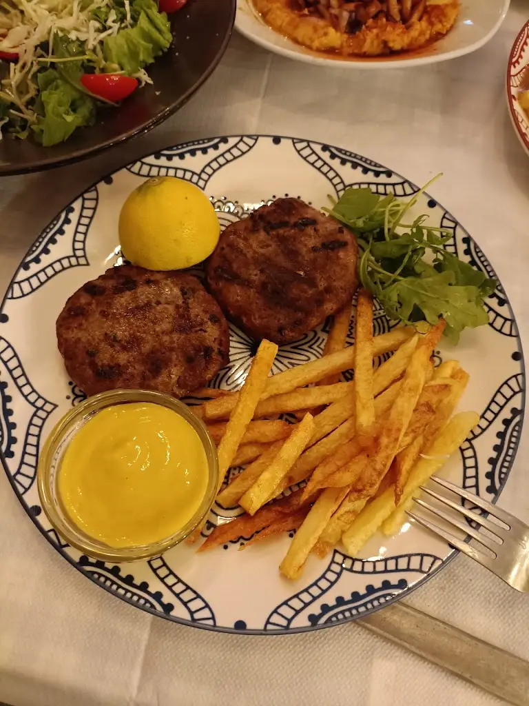 Menü_Kollias Thebes_Akraifnía_Bild_5