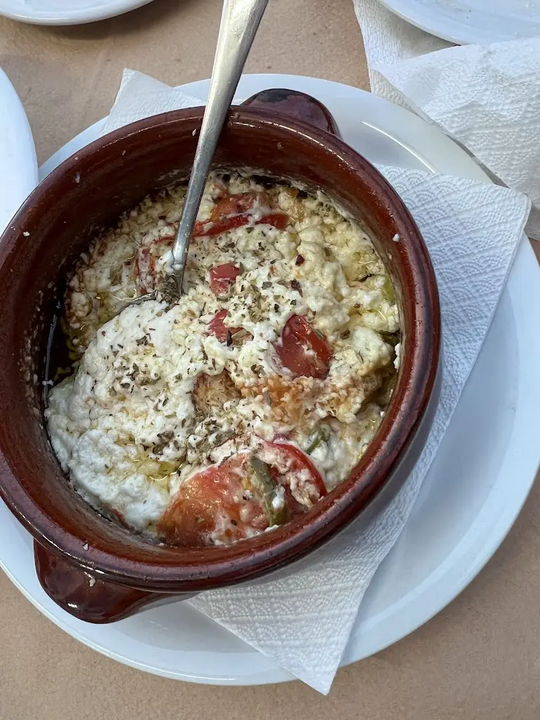 Faezeh Jafarian_Ταβέρνα - Ψησταριά Ο Άρης_Akraifnía_review