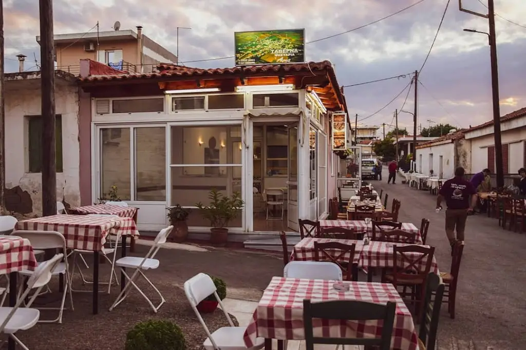 Ταβέρνα - Ψησταριά Ο Άρης Restaurant in Akraifnía