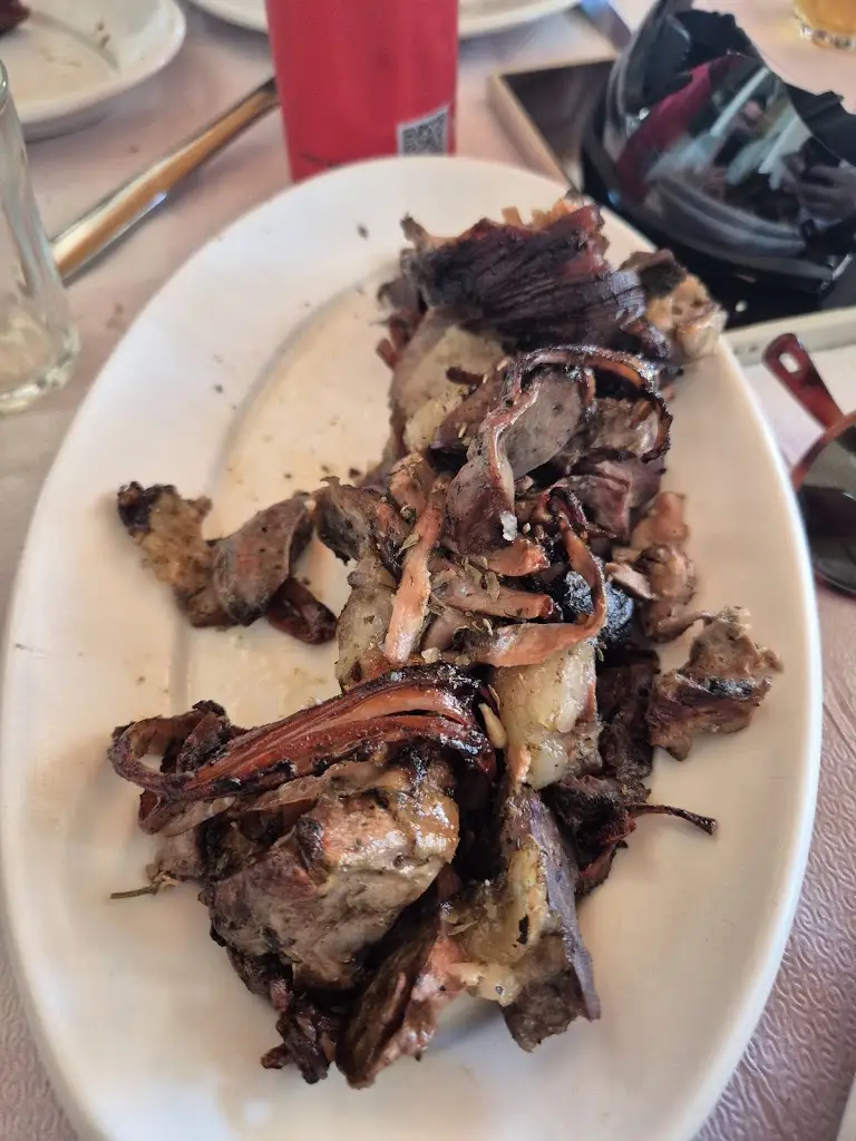 Γιάννης Καλλιακμάνης_Ο Λακιώτης_Akraifnía_recensione