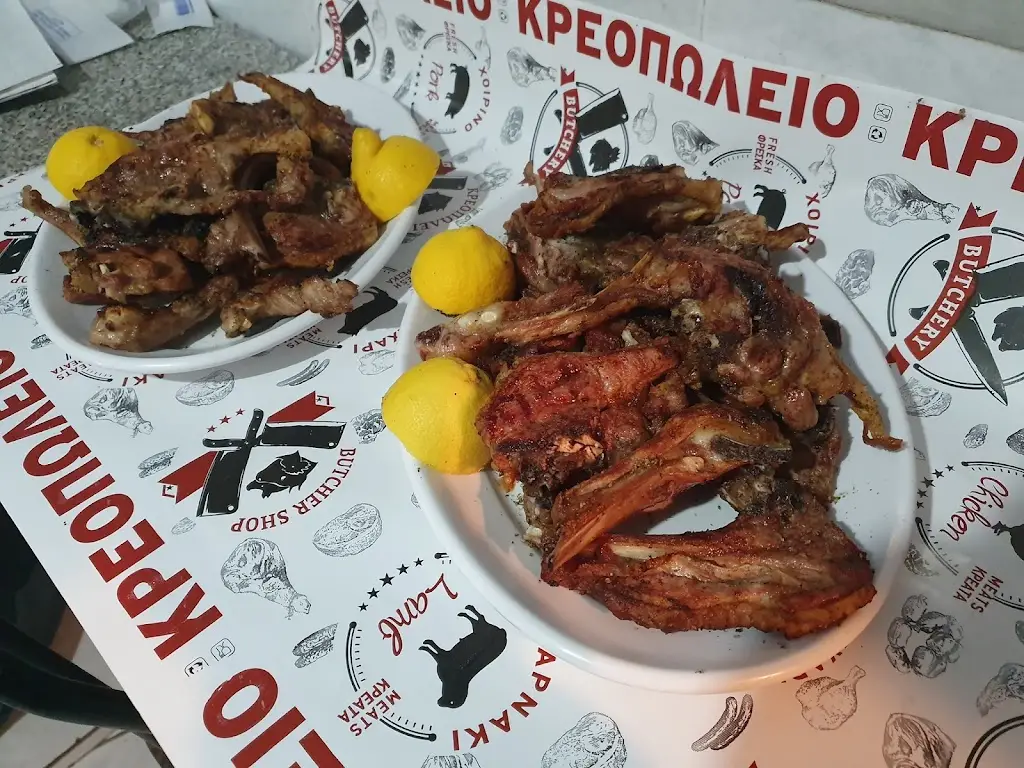 Ο Λακιώτης_Akraifnía_slider_image_3