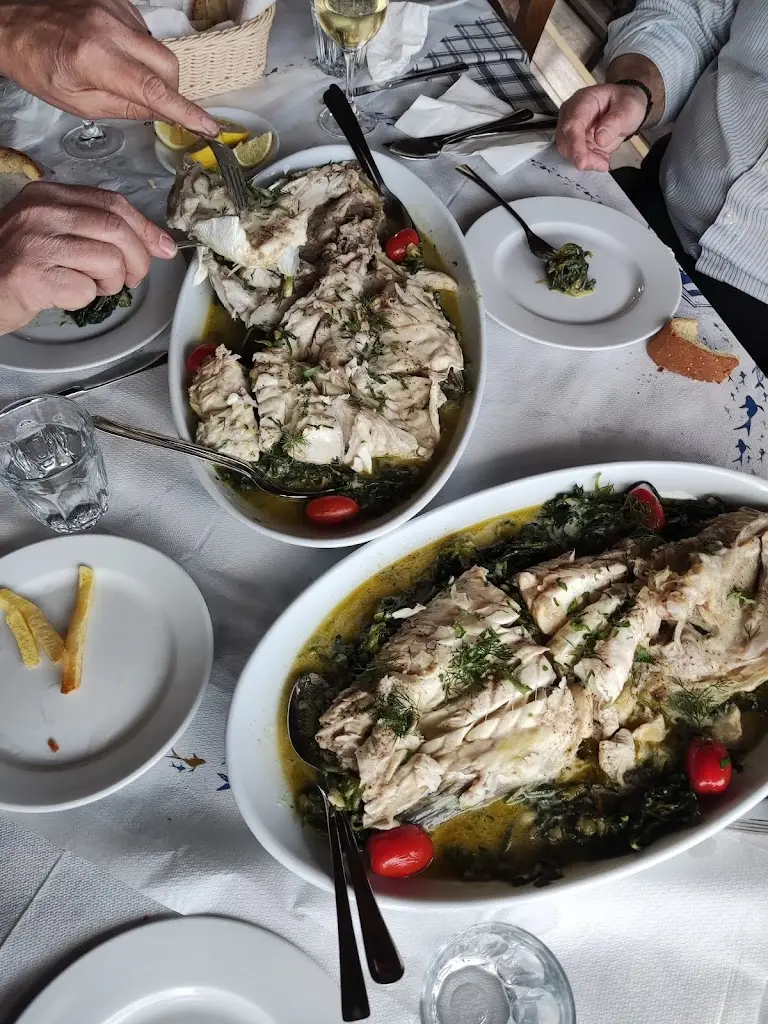 Menü_Kavos_Akraifnía_Bild_8