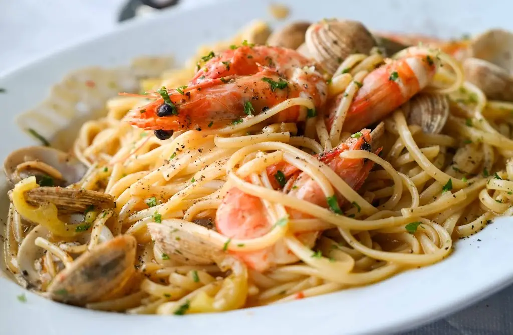 Kavos_Akraifnía_slider_image_3