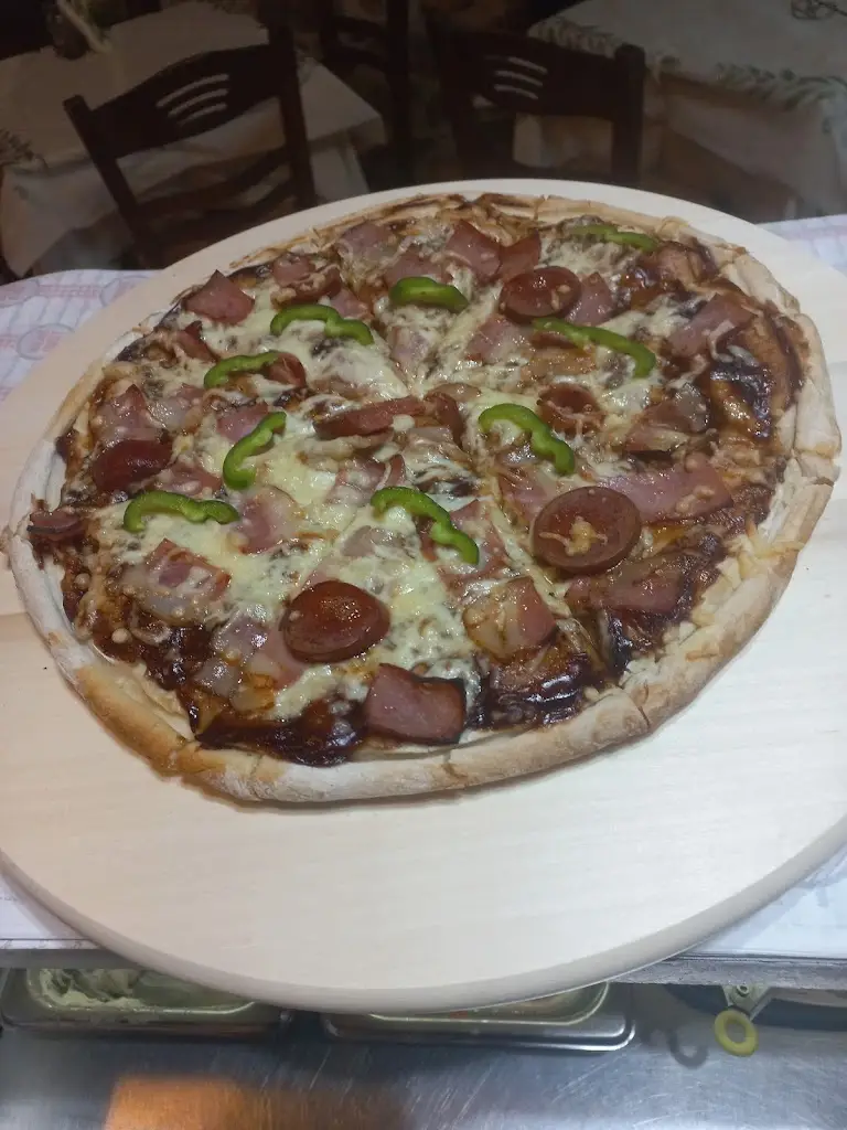 Menu_Πέτρινο_Akraifnía_image_3