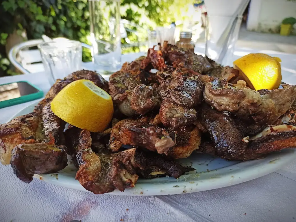 Menu_Ο Κουκλάκης_Akraifnía_image_1