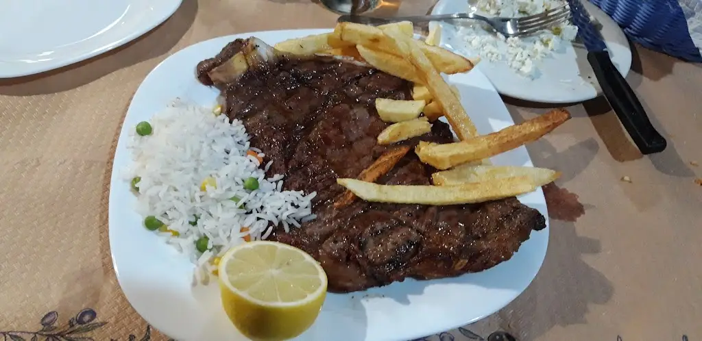 Menü_Ψησταριά Ουζερί Σαλέας_Alivéri_Bild_2