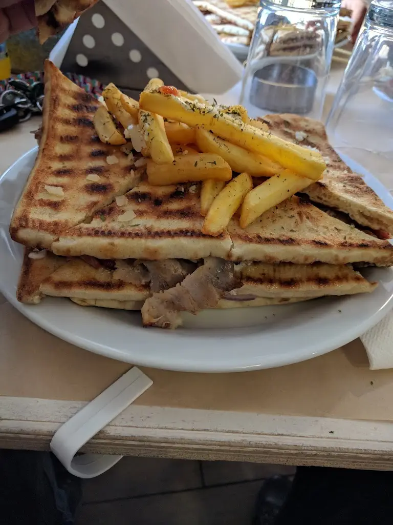 Menu_Piazza Karavos_Alivéri_image_9