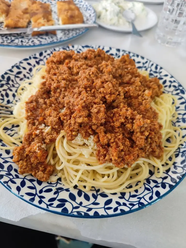 FortniteDB Kav_Μελπωνοστιμιές (Melpo's)_Alivéri_reseña