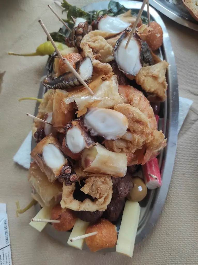 Menü_Καφέ ουζερί «Πετράκης»_Alivéri_Bild_3