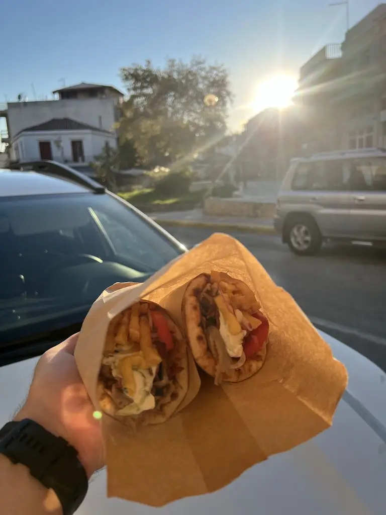 Nikky 97_Κάτι Αλλιώτικο_Alivéri_Bewertung