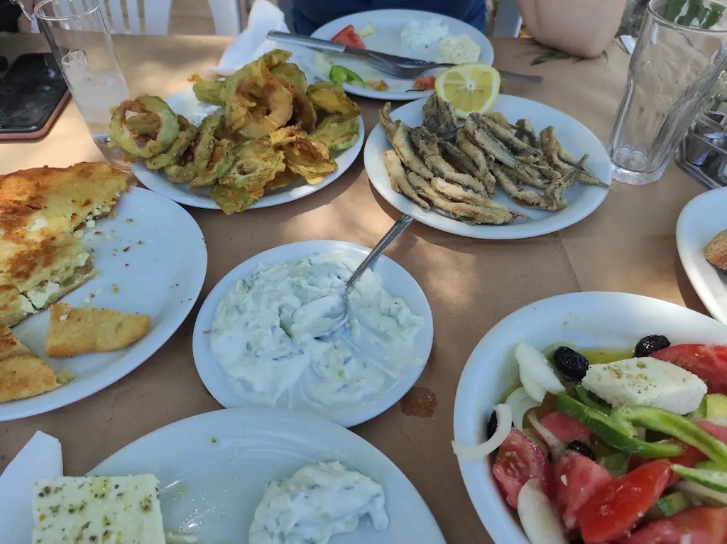 Menü_Ταβέρνα Ακρογιάλι_Alivéri_Bild_5