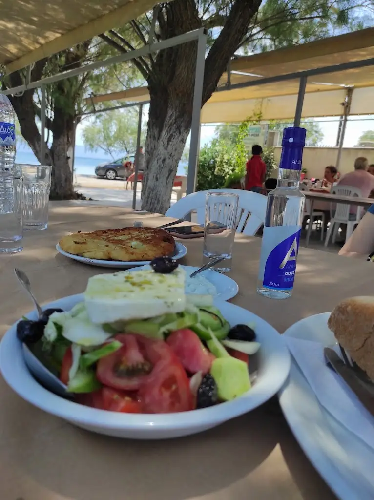 Menü_Ταβέρνα Ακρογιάλι_Alivéri_Bild_7