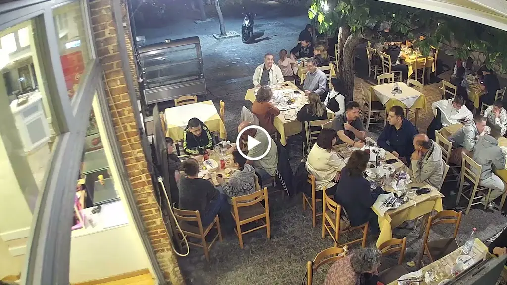 Salona Restaurant in Ámfissa