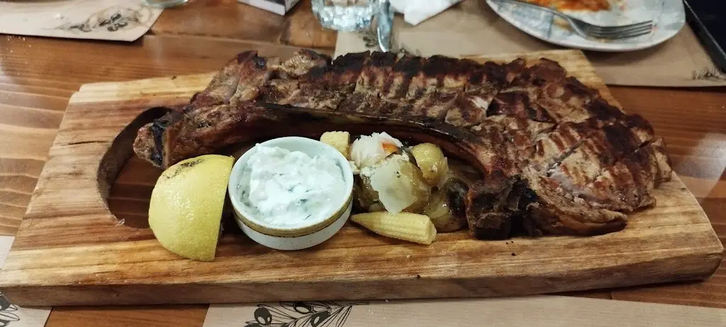 Menü_Mpakalógatos_Ámfissa_Bild_3