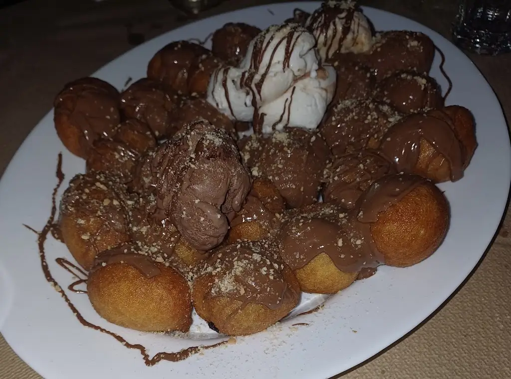 Χρύσα Μαγγίνα_Το παλαιον_Áno Liósia_recensione